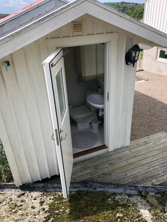 Вилла Noesund Orust Lilla Huset Экстерьер фото
